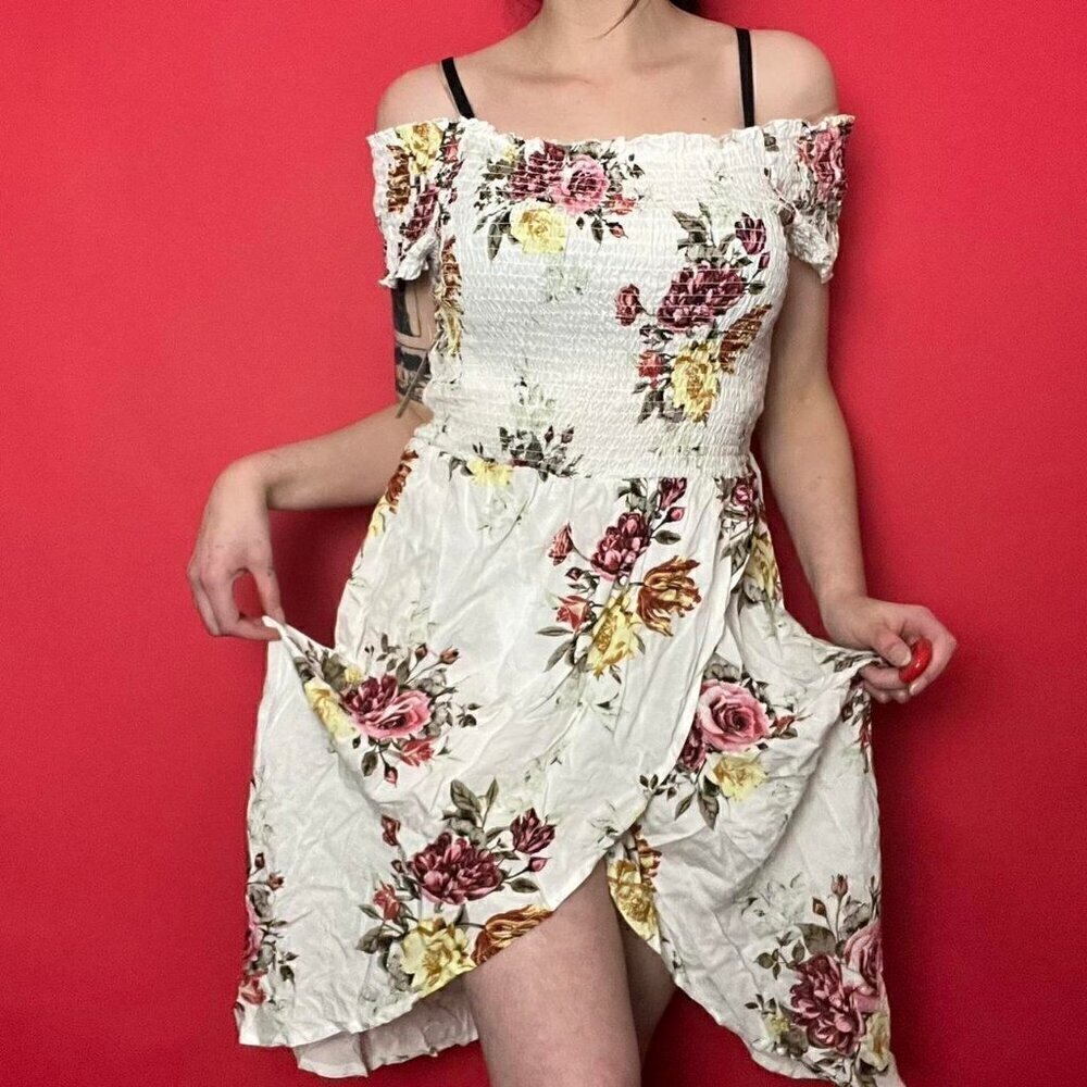 Ardene / High low white and pink floral cottage core dress 🩷🤍